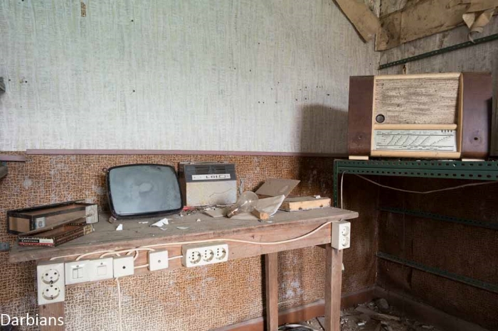 Abandoned: Maison Televisions