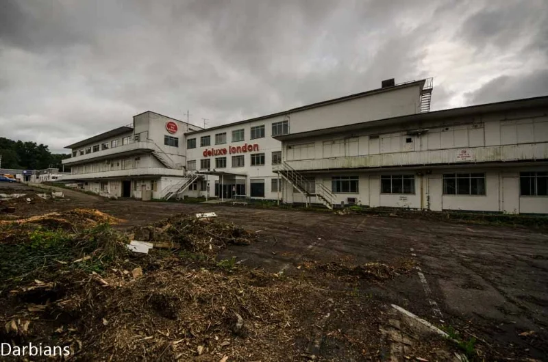 Deluxe Laboratories Denham