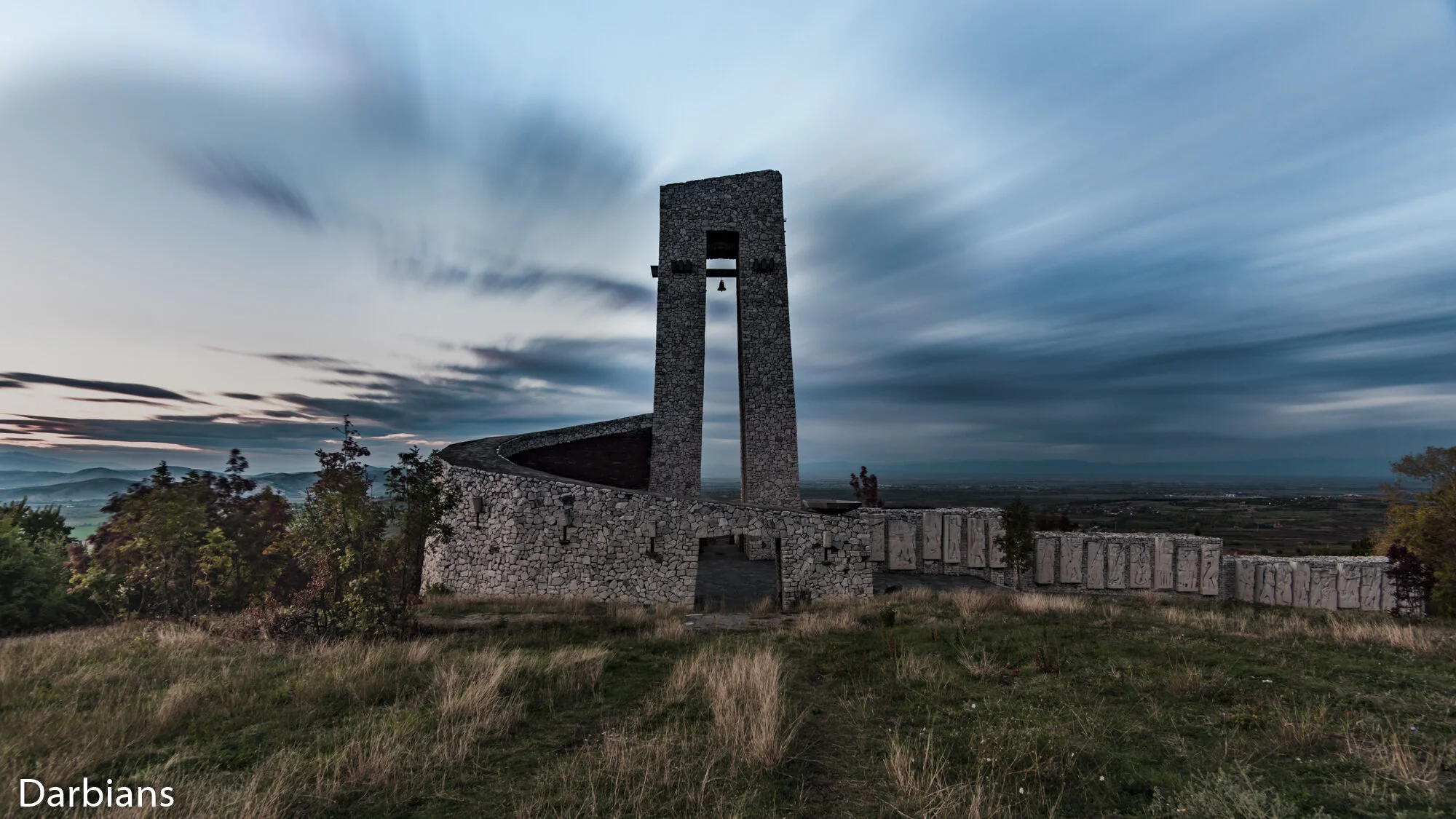 Monument Of The Three Generations: A long exposure.