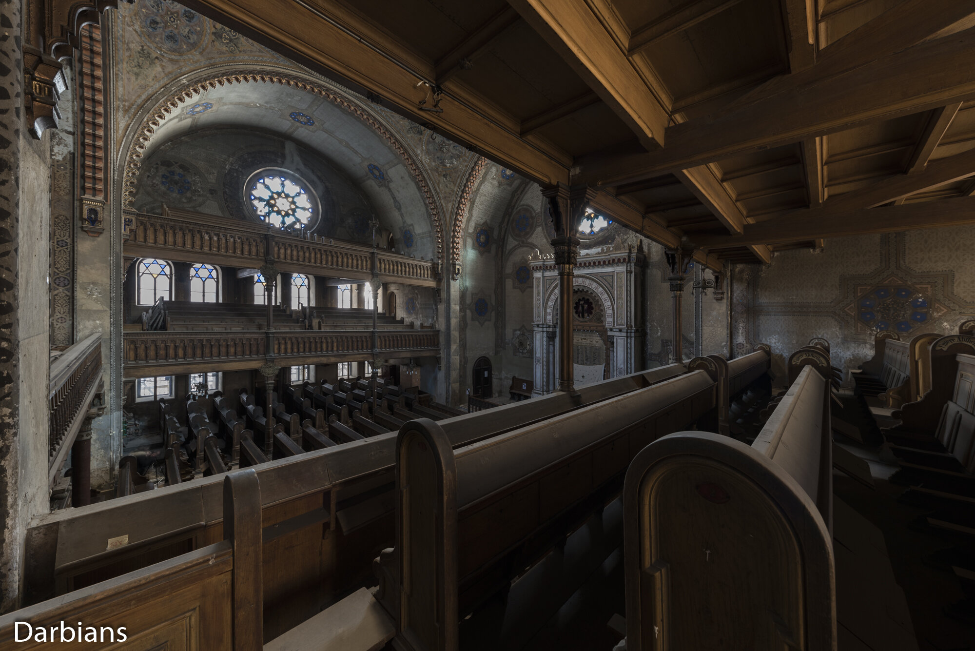 Urbex: Sinagoga din Cetate — Urbex: Darbians Photography
