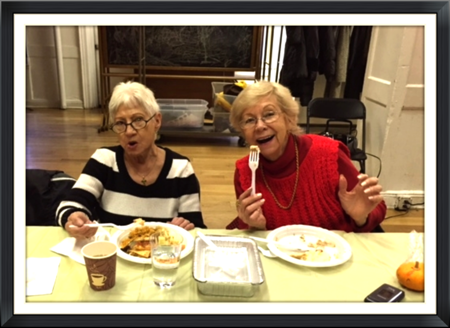 Bingo ladies enjoying Thanksgiving Lunch!