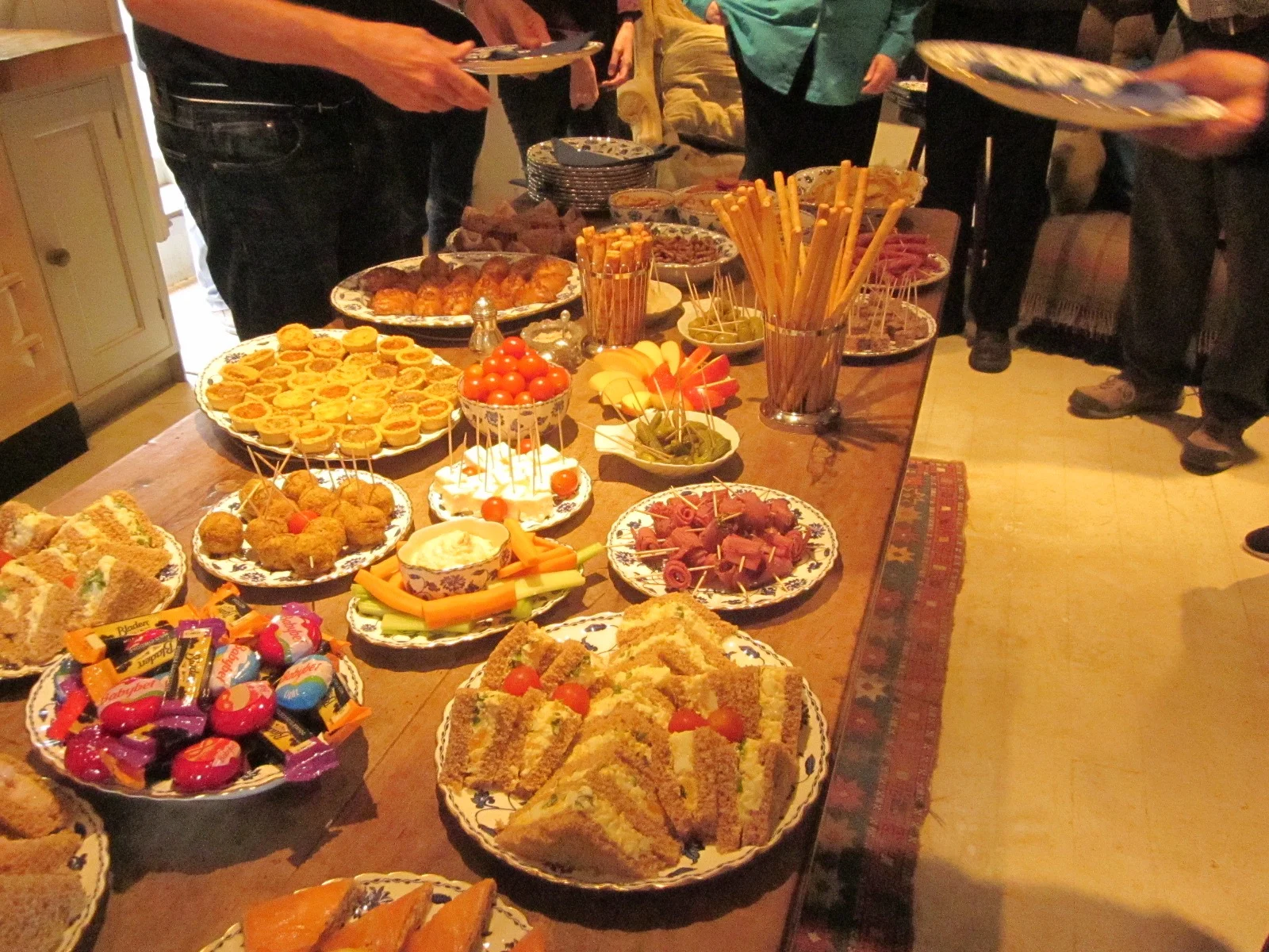 And lunch! Mini quiches, egg sandwiches, falafel, meat pies, smoked salmon, and lots of toothpick-speared foods that were yummy. We drank elderflower cordials, which tasted a bit like lychee, and were fittingly served in very, very twee vintage water goblets.