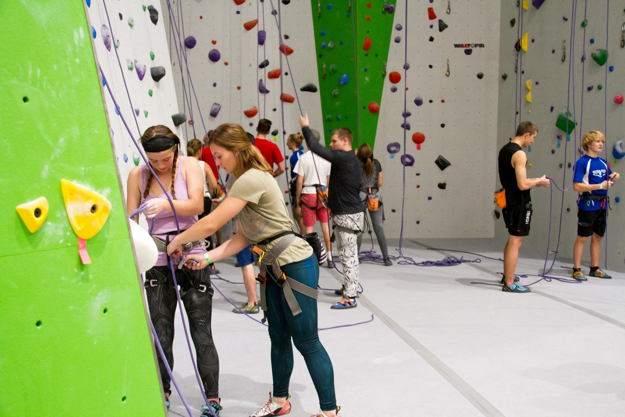 Onsight Rock Gym • Indoor Rock Climbing • Knoxville, TN-School Climbing  Leagues