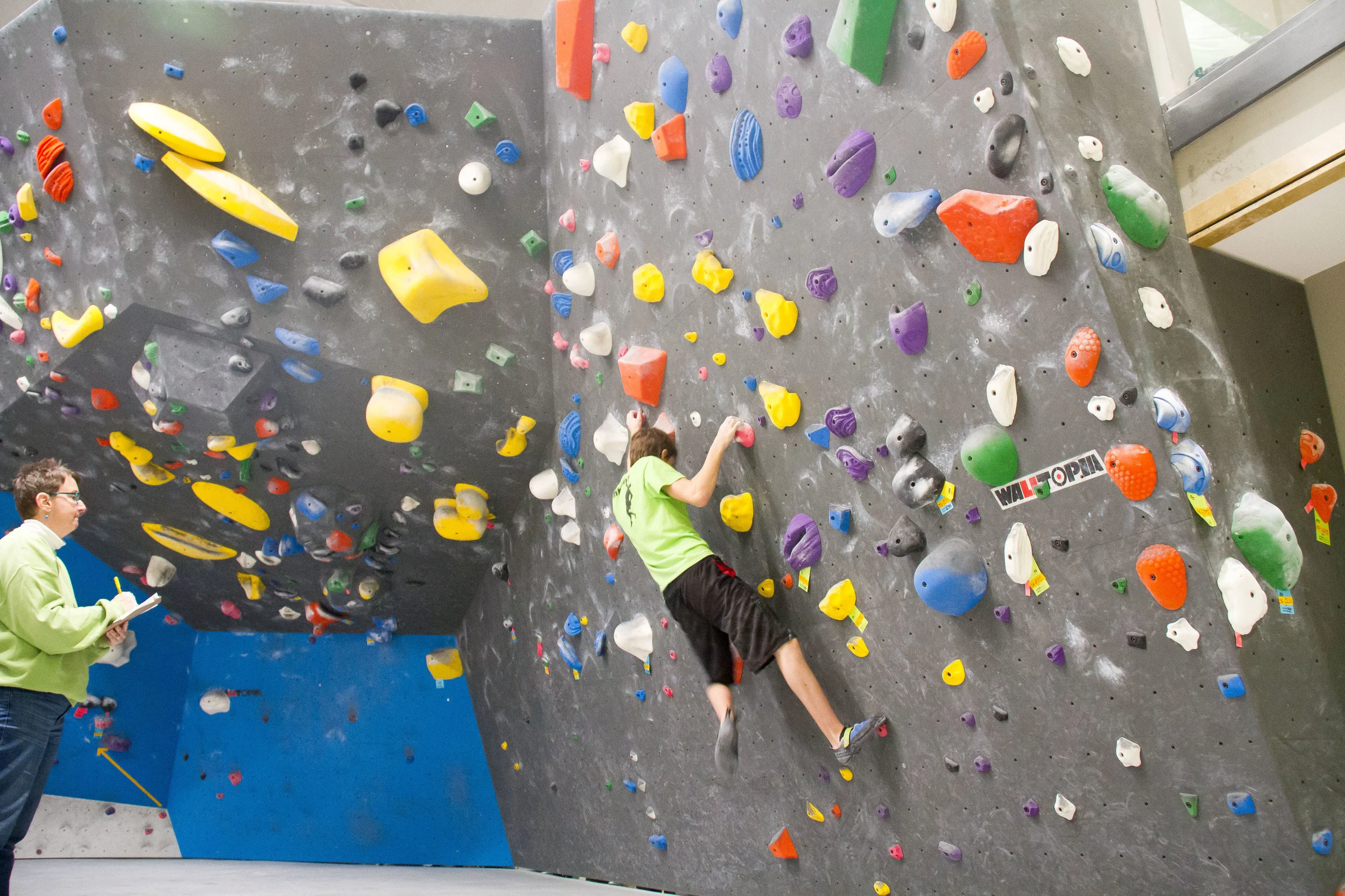 Onsight Rock Gym • Indoor Rock Climbing • Knoxville, TNSchool Climbing