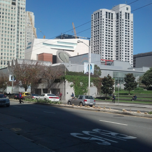 New SFMOMA rising off Mission Street. 