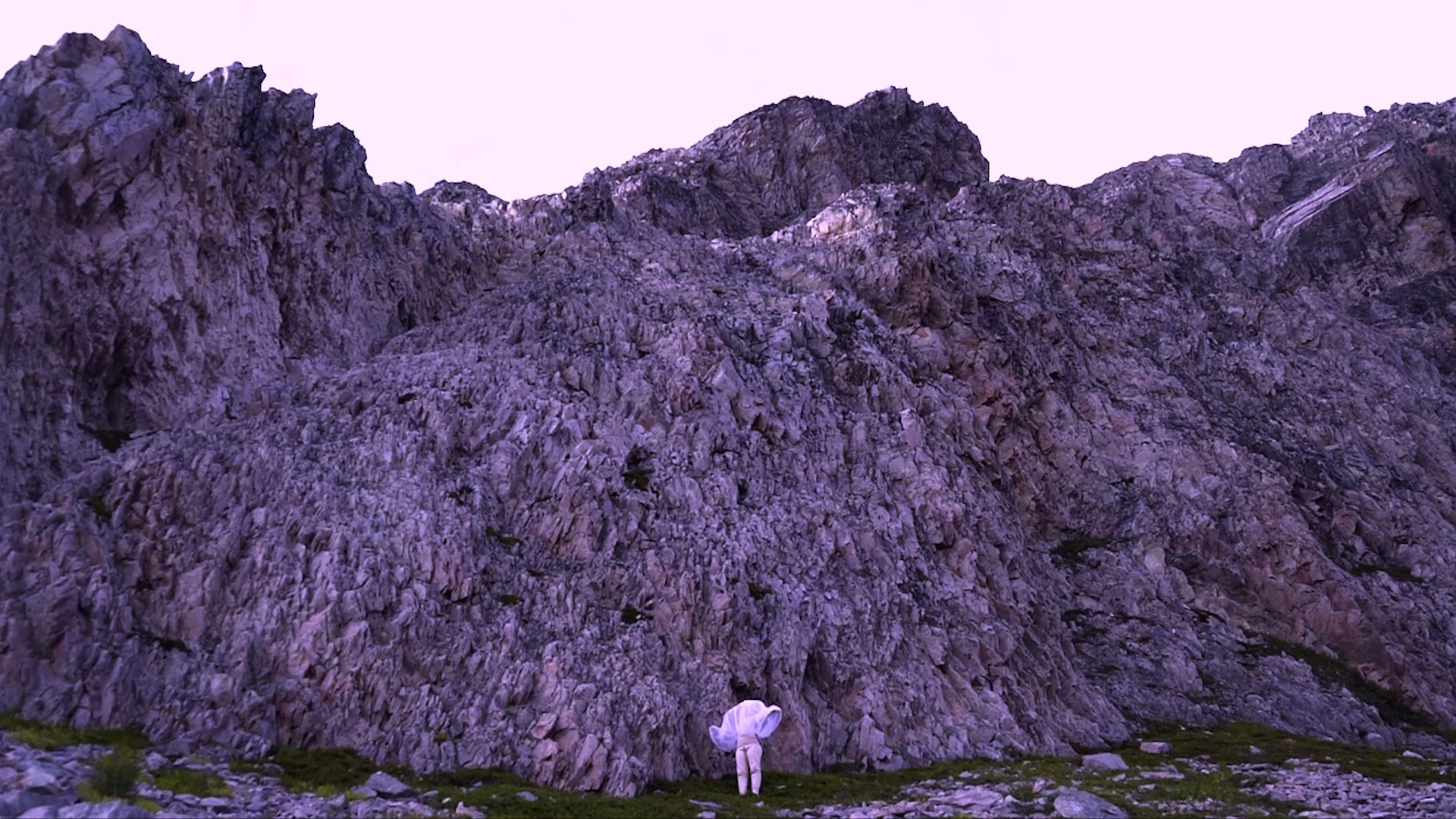  Arctic gestures, Video performance, 2023  Hydro-choreography and video by Elly Vadseth   Final Design and construction of costume: Maina Joner  
