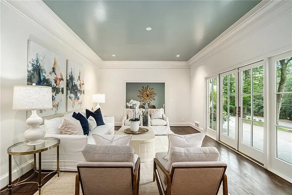 Iris &amp; Oak Interiors