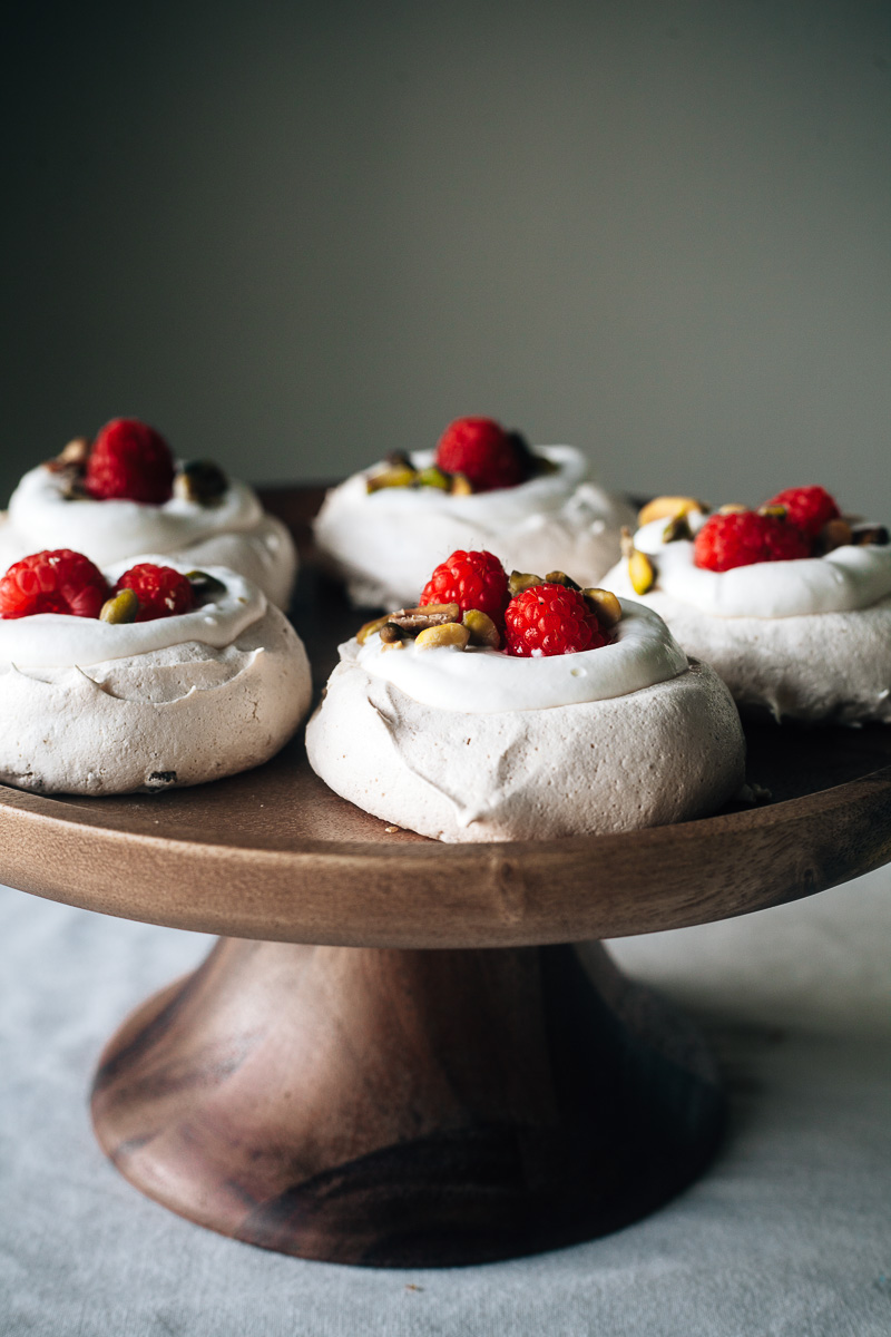 RASPBERRY PISTACHIO MINI PAVLOVAS 