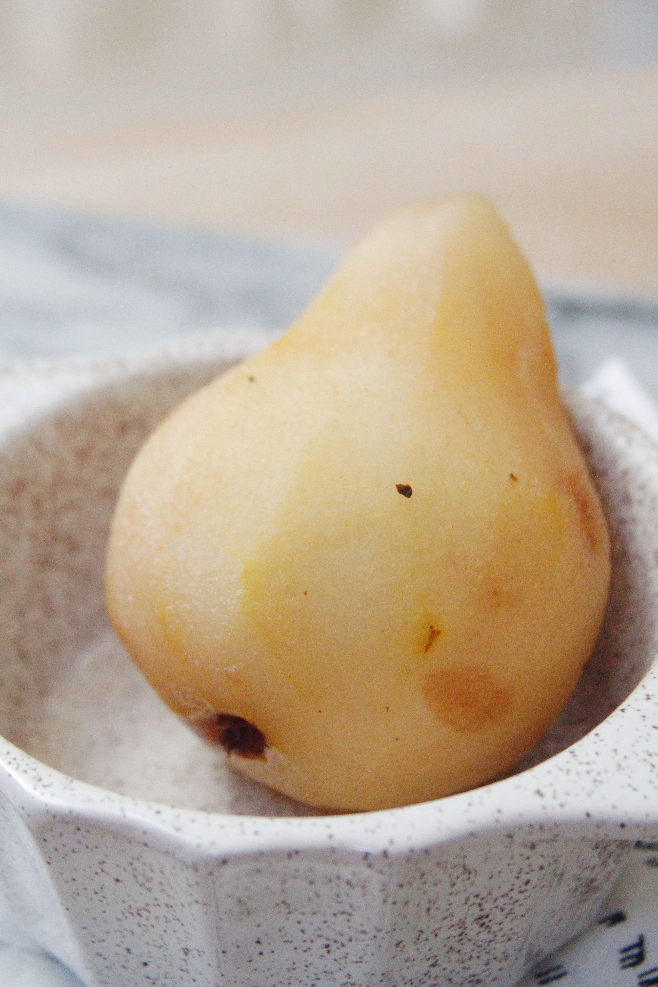Chai poached pears // a little gathering