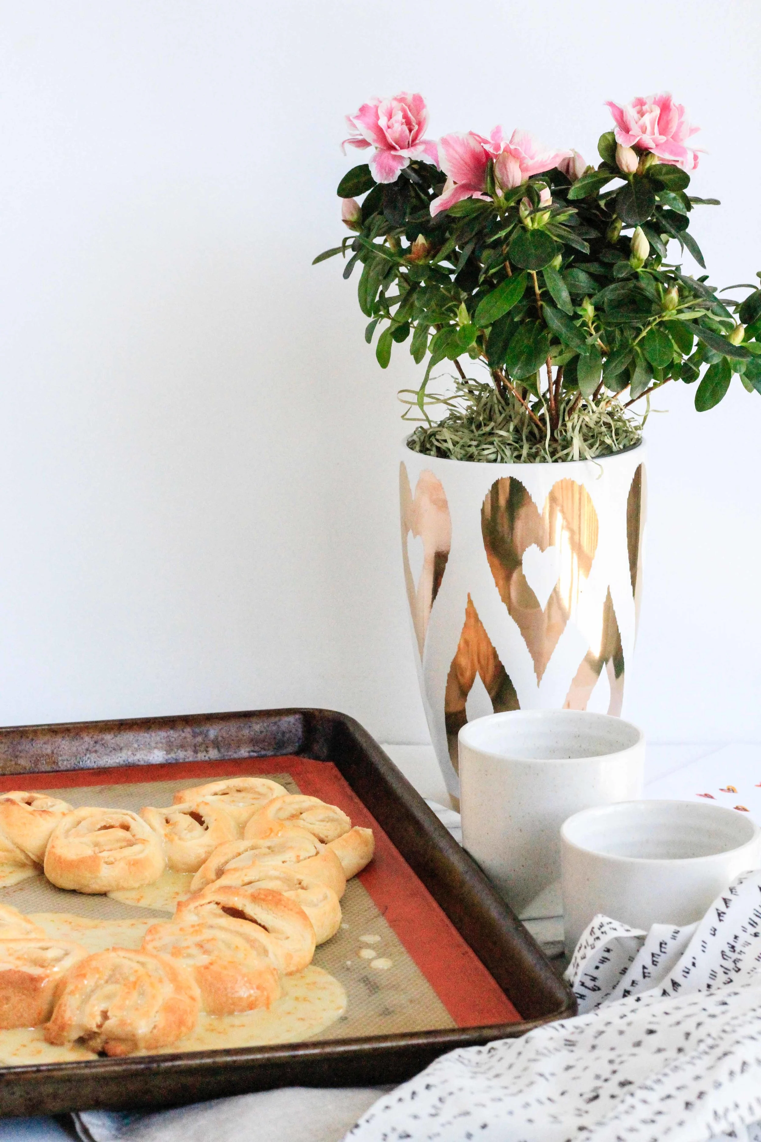 Orange cream cheese rolls