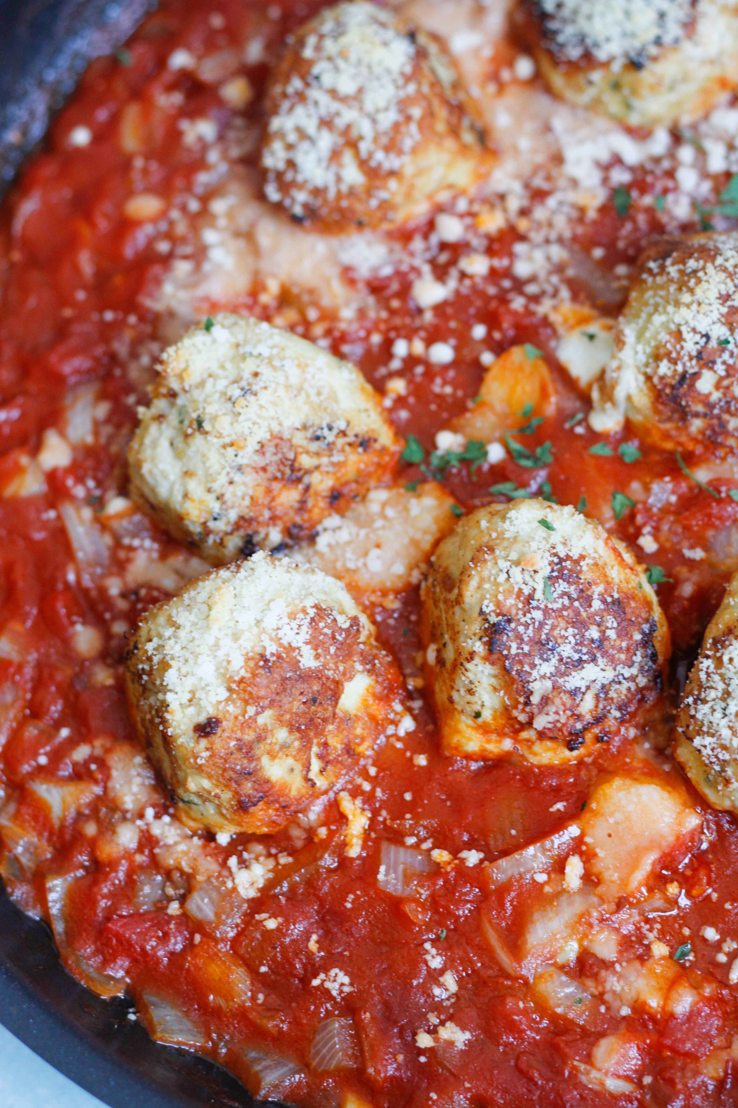 Baked Mozzarella-Stuffed Chicken Meatballs