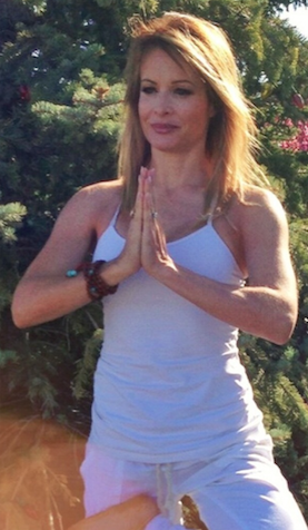 Larissa is a BScN Cardiology nurse who has explored and practiced yoga for over twelve years. Having recently completed her RYT200® Yoga Alliance Registered Yoga Teacher Training through Prana Yoga in Edmonton, she is now passionately working toward a Masters of Science in Yoga Therapy (MScYT). 