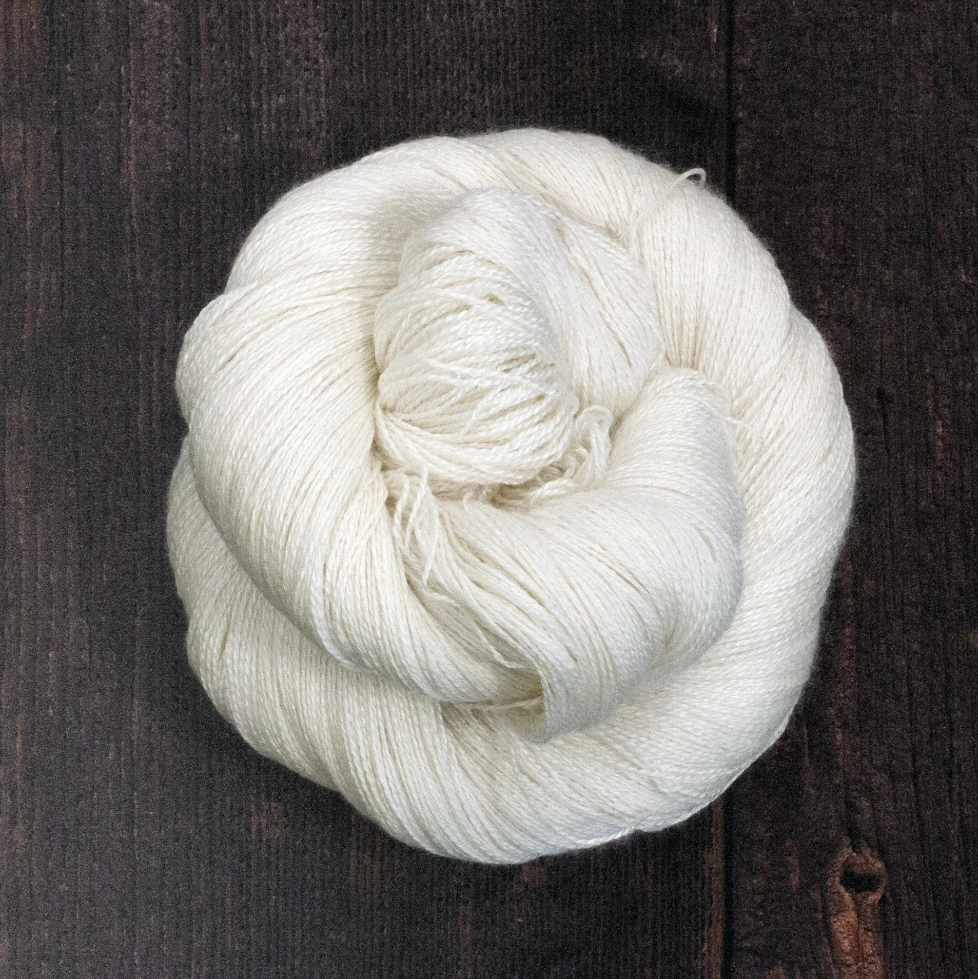 Type 49014 Posh Lace 50% Non Superwash Merino Wool 50% Silk 100g Hanks 800m per 100g 2/16nm