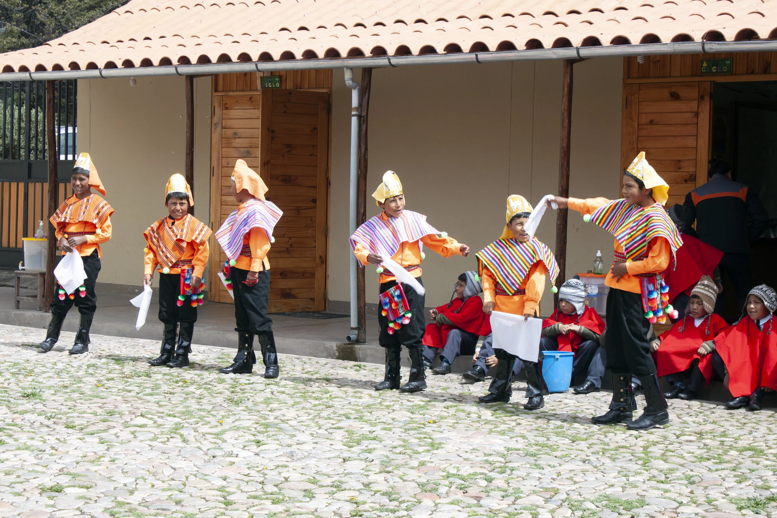 The children prepared some performances of local dances and songs for us.