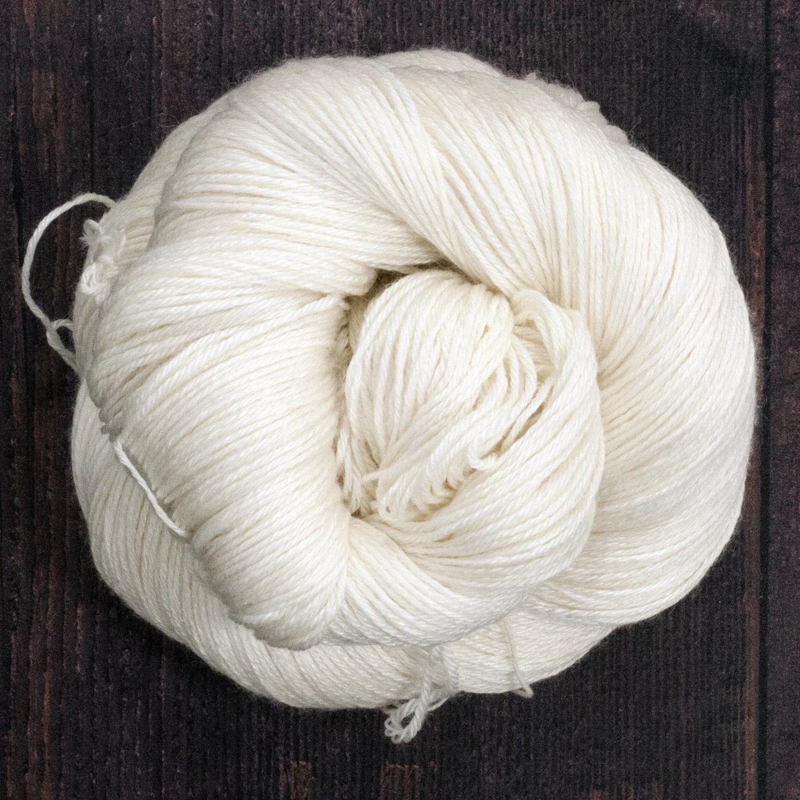 Type 49132 BFL Decadence 4ply 55% Superwash Bluefaced Leicester Wool 45% Silk 100g Hanks 400m per 100g 4/16nm
