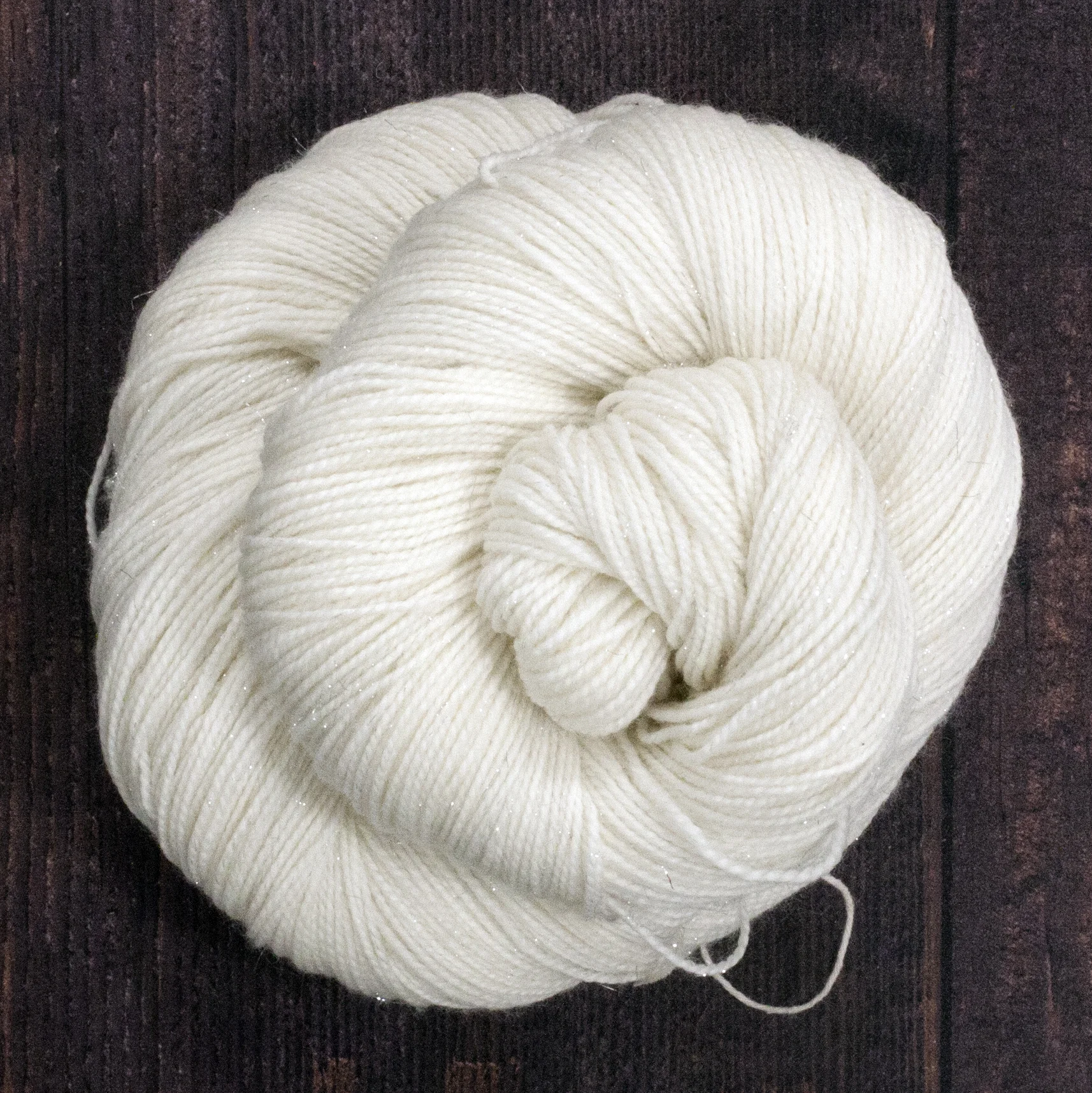 Type 49141 Silver Sparkle Sock 75% Superwash Merino Wool 20% Nylon 5% Silver Stellina Sparkle 100g Hanks 400m per 100g 2/8nm