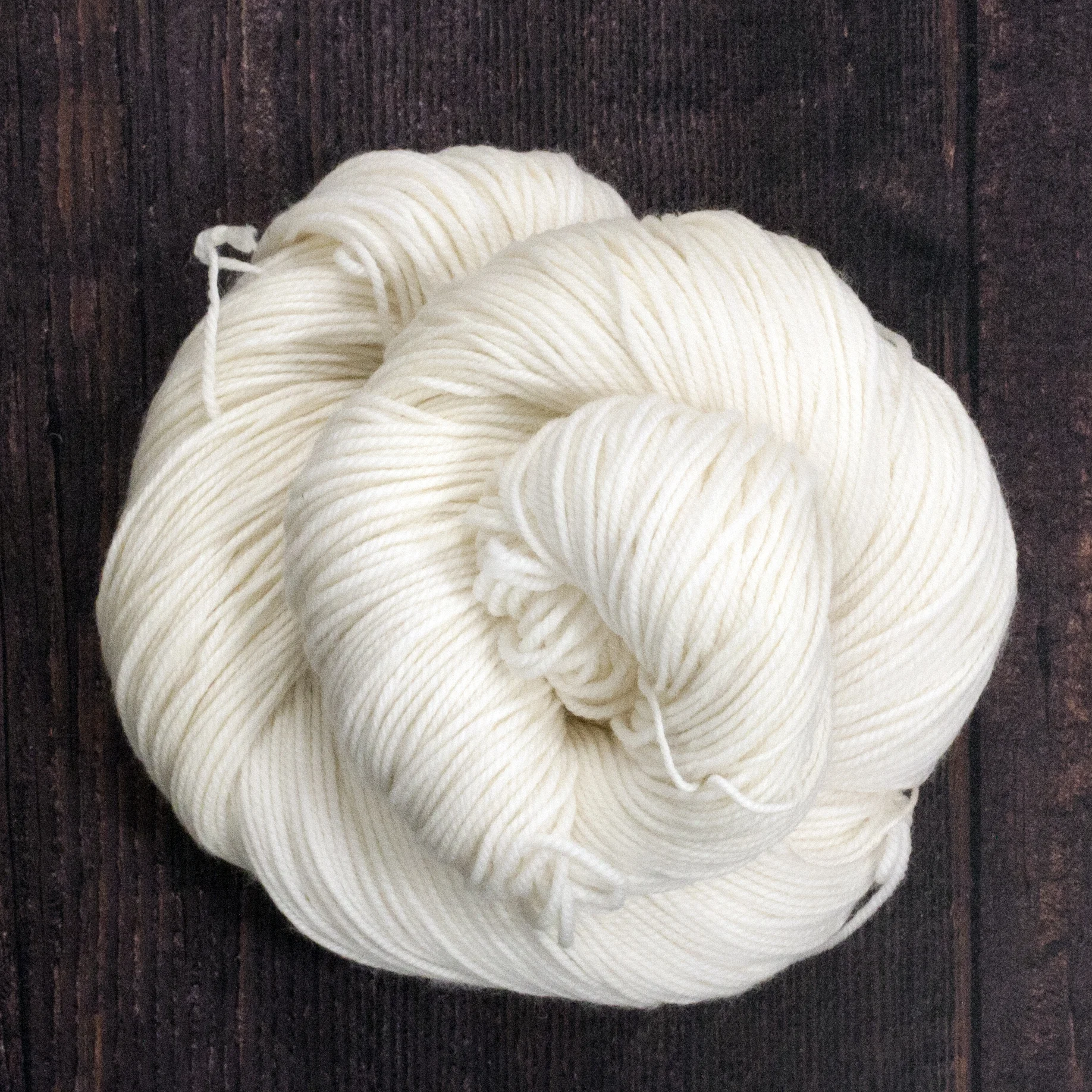 Type 49164 Gold Sport 300 80% Superwash Merino Wool 20% Nylon 100g Hanks 300m per 100g 3/9nm