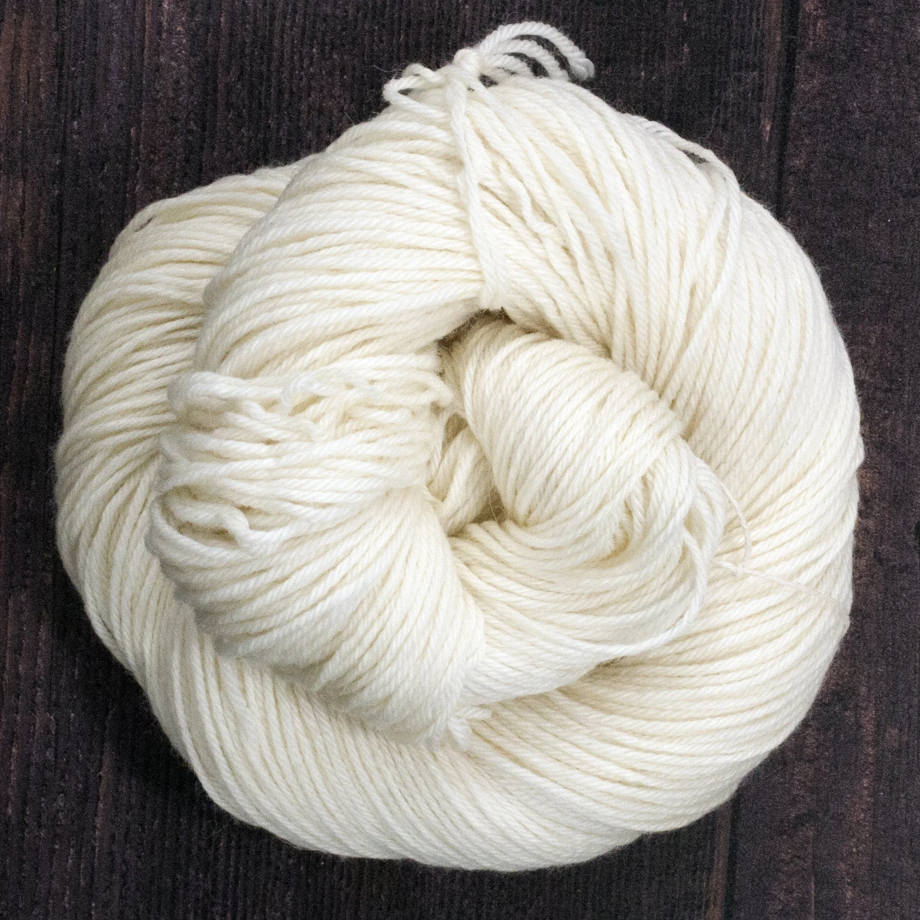Type 49212 SW BFL DK 100% Superwash Bluefaced Leicester Wool 100g Hanks 225m per 100g 4/9nm
