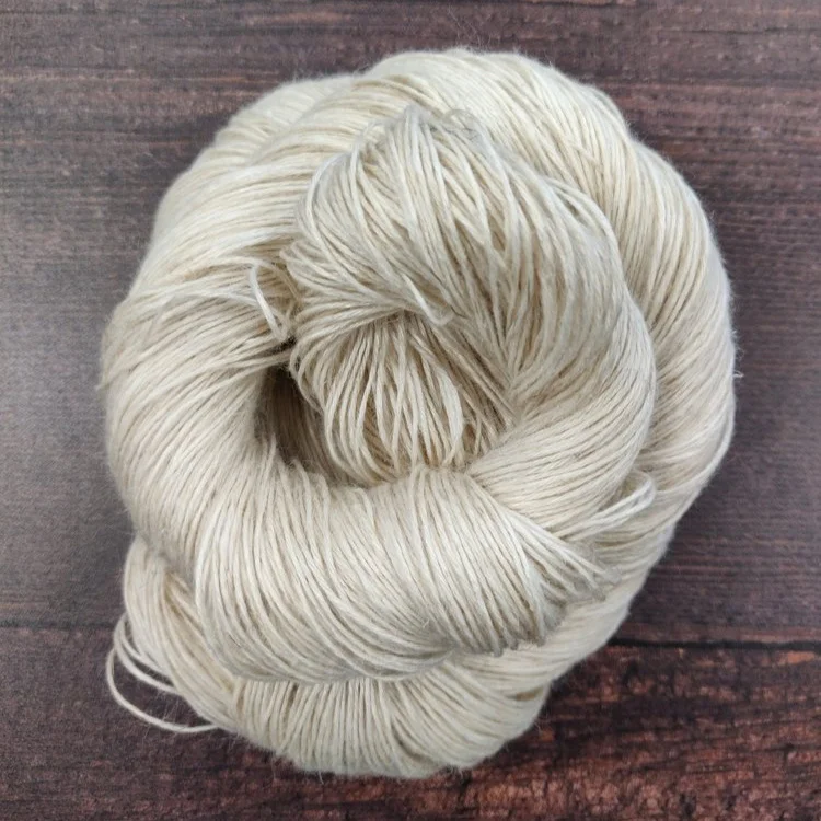 Type 49113 Vegan #1 Blend 70% Natural Bamboo 30%Linen 100g Hanks 400m per 100g 4/16nm