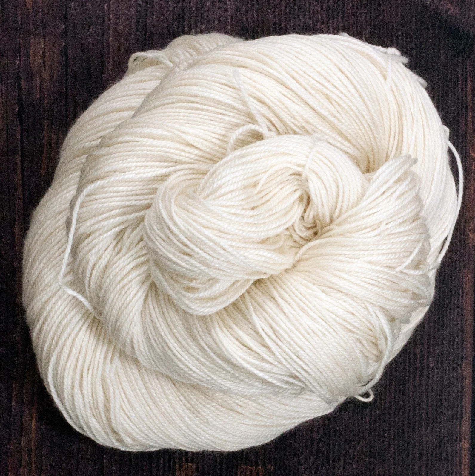 Type 49178 MCS Silky 4ply 70% Superwash Merino 20% Silk 10% Cashmere 100g Hanks 400m per 100g 3/12nm