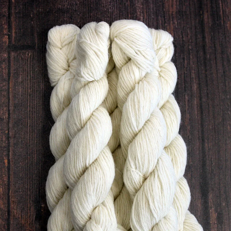 Highland 4ply minis - Type 49124m