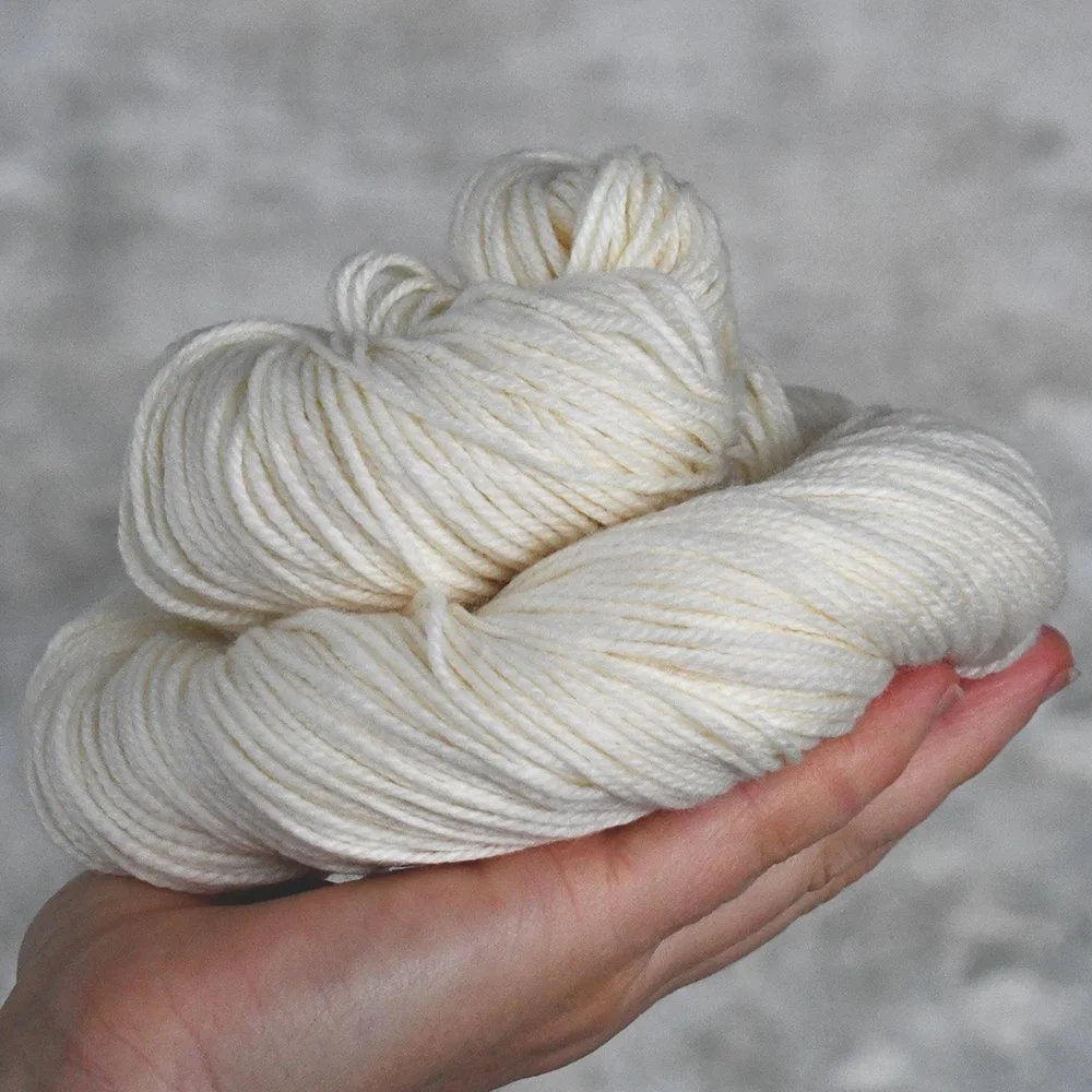 Sheila's Gold DK - Type 49211
