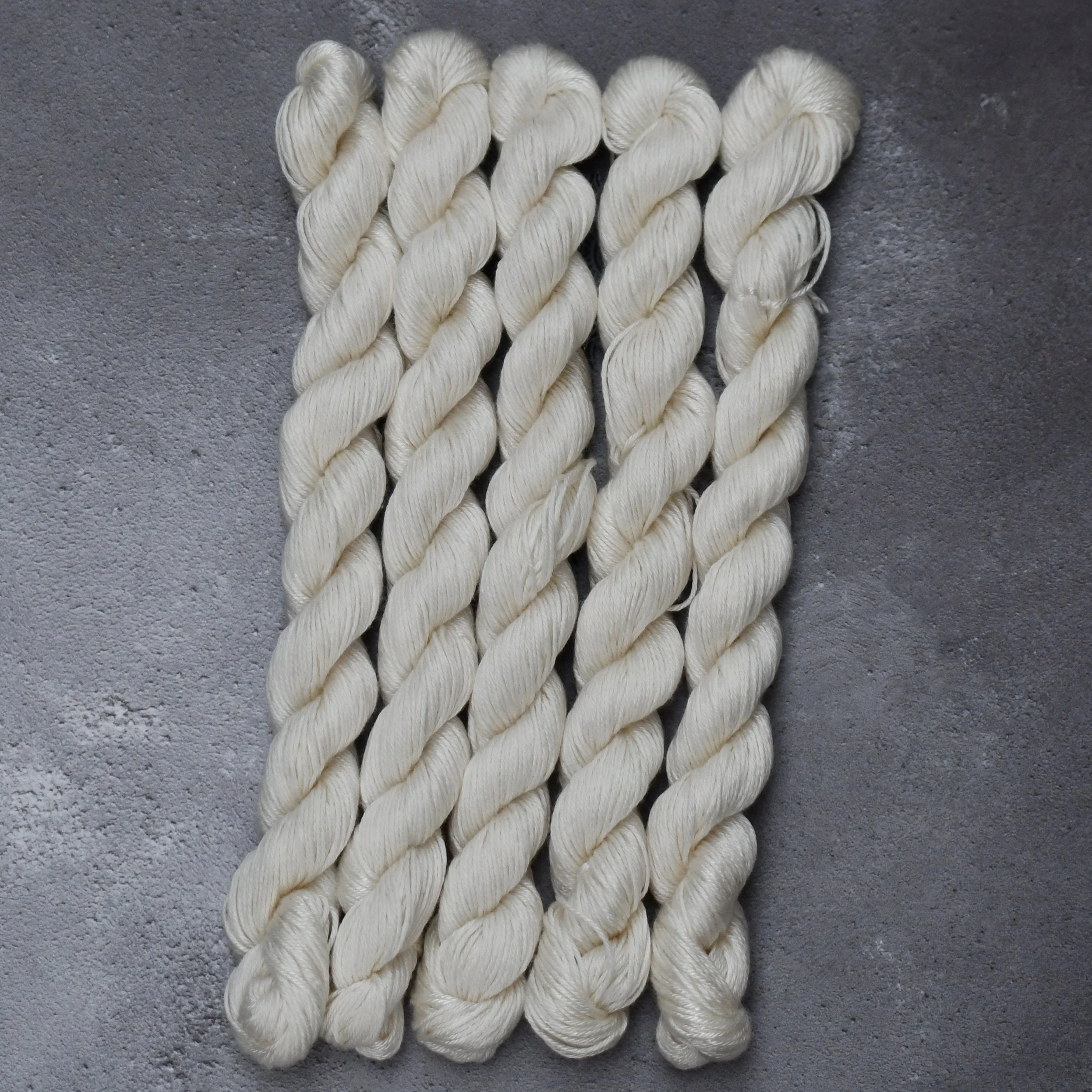 100% Grade A Mulberry Silk - Type - 49161m 