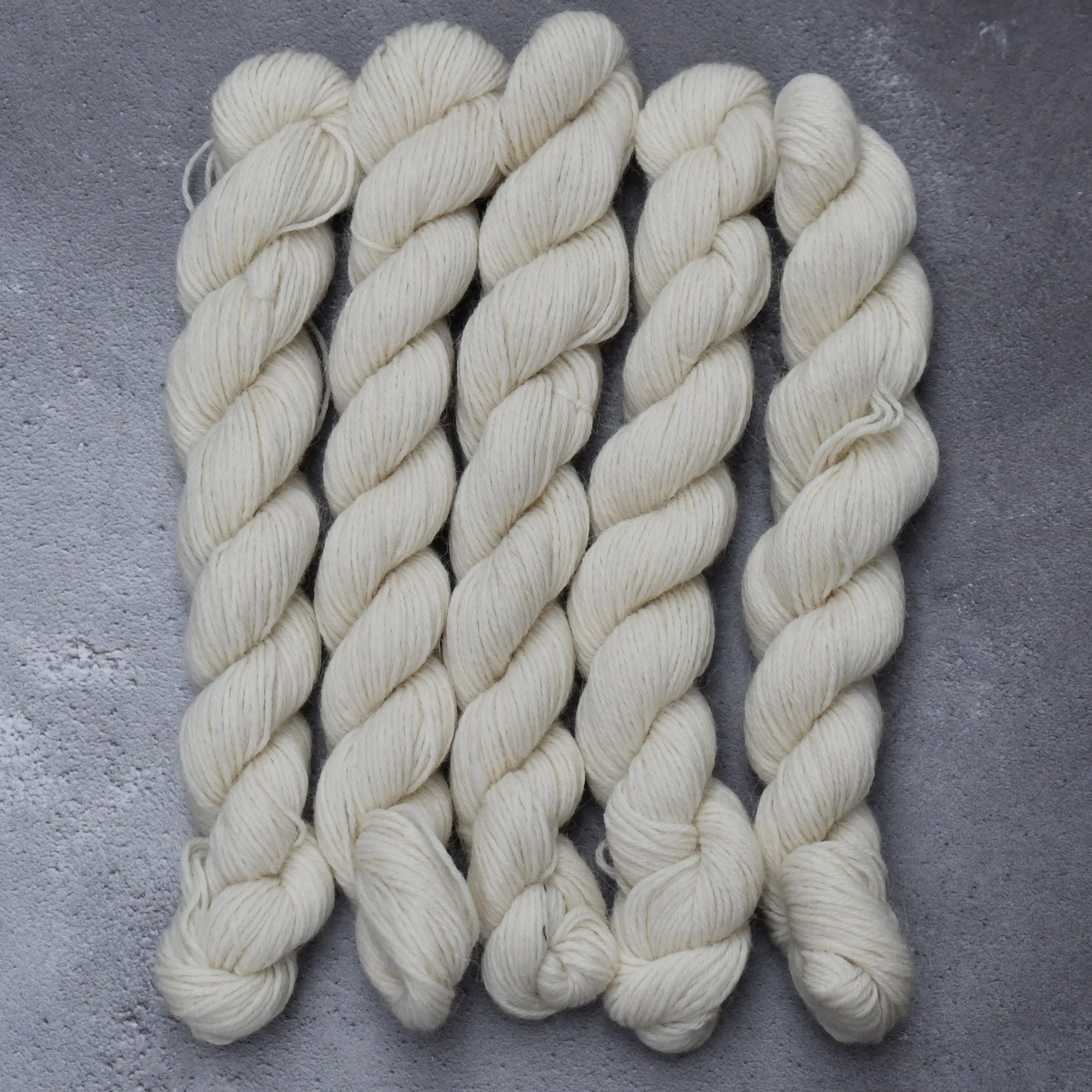 Llama 4ply minis- Type - 49195m