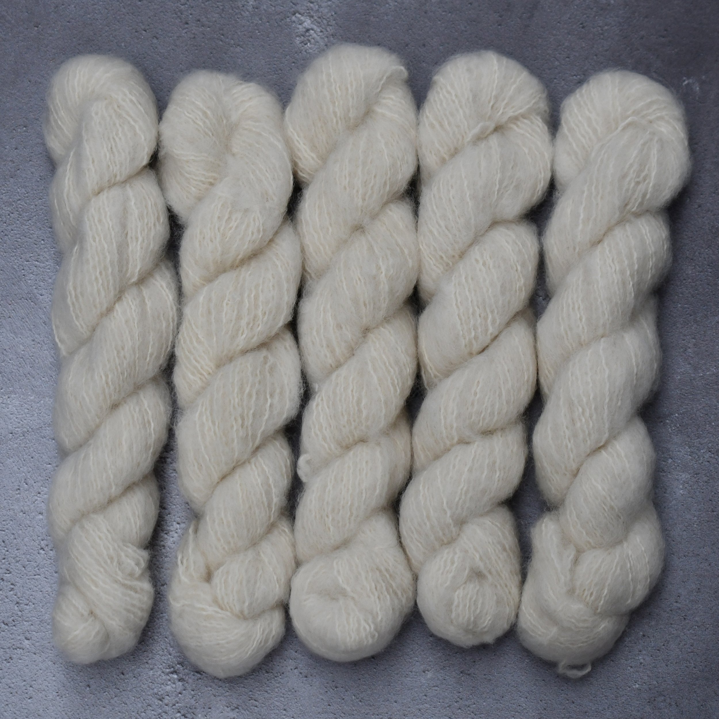 Natural Fluff minis - Type - 49129M