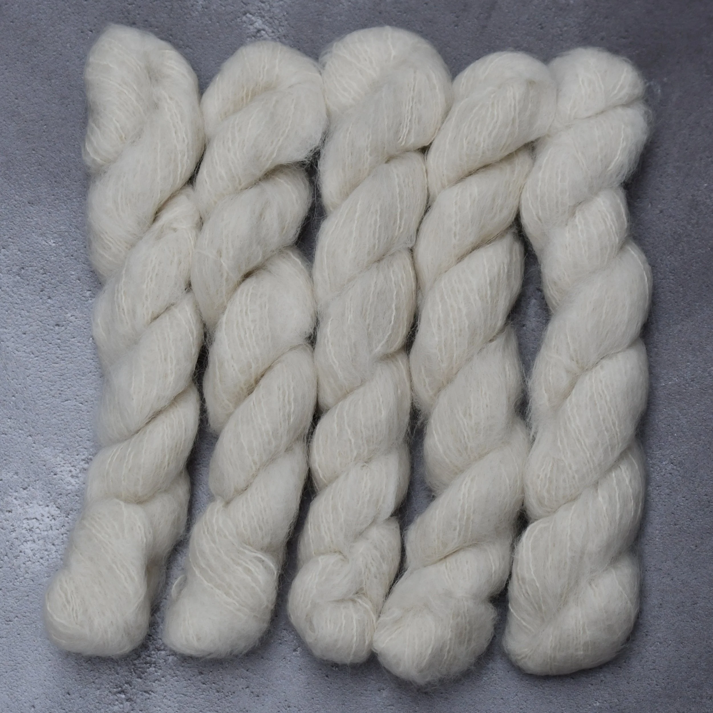 Natural Fluff minis - Type - 49138m