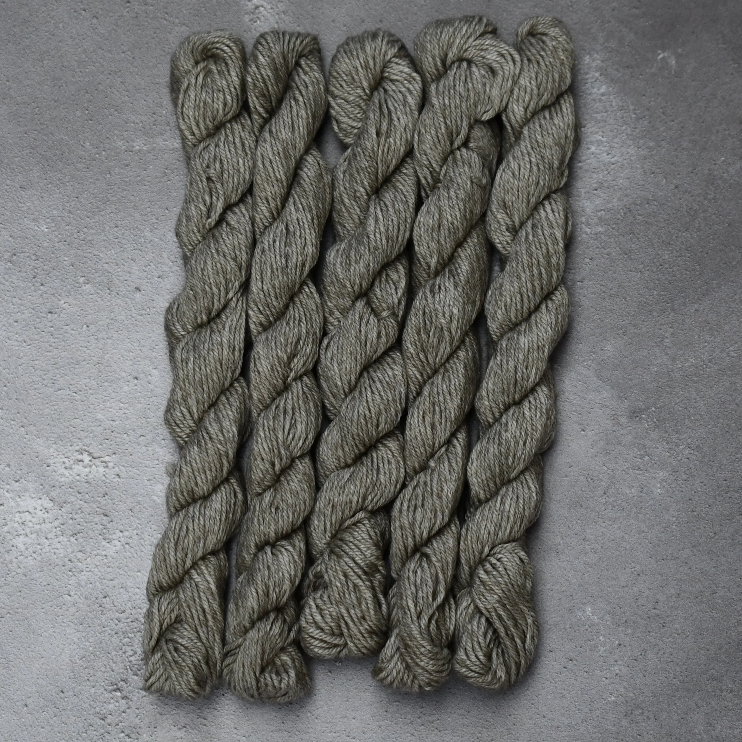 Tibetan DK Minis - Type 49229m