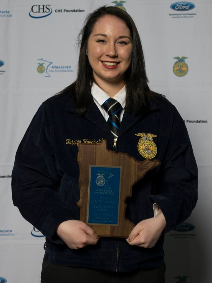Equine Science Placement Jackilyn Thayer Maple River Sponsored by: Central Farm Service