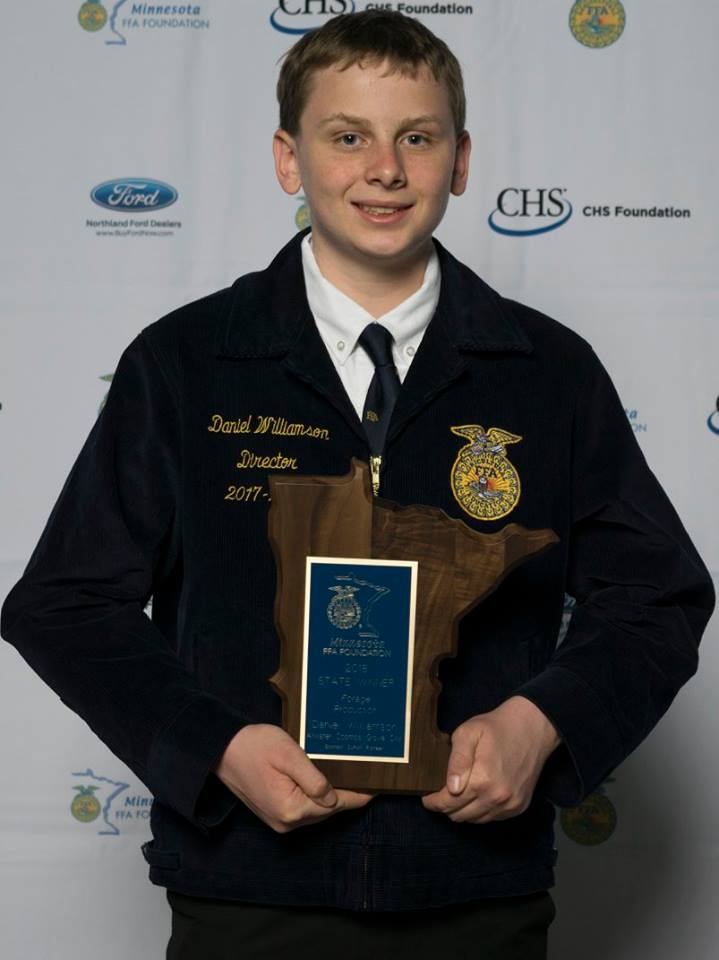 Forage Production Daniel Williamson Atwater-Cosmos-Grove City Sponsored by: DuPont Pioneer