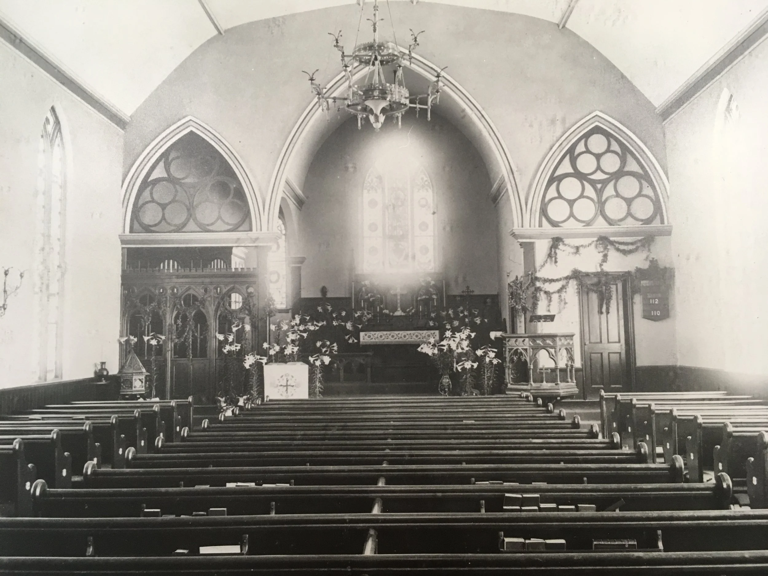 A photo of the church interior, taken between 1892 and 1896.
