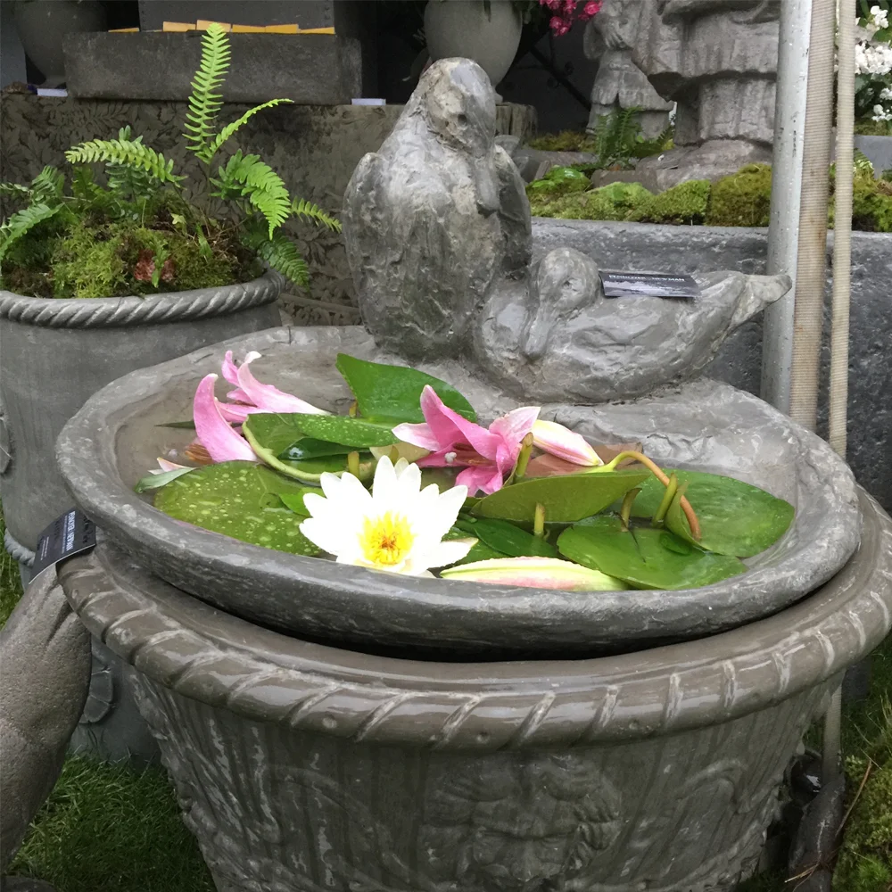 ducks birdbath in situ.jpg