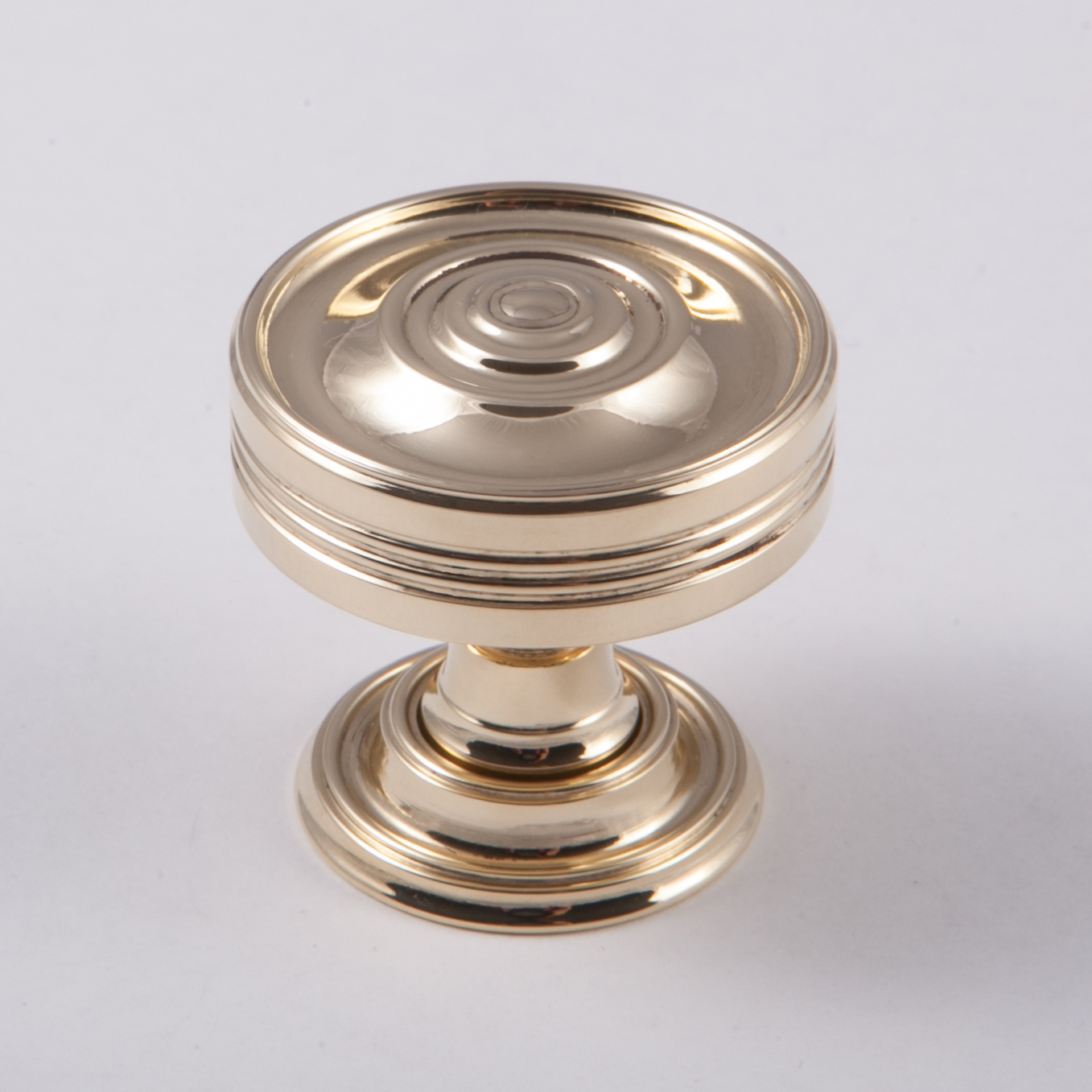 POLISHED BRASS