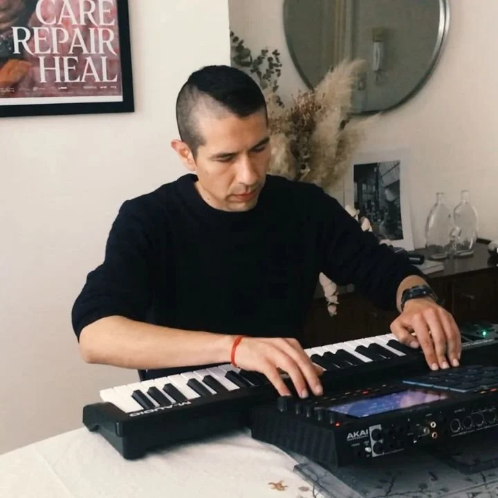 🔥May 17th🔥 Live!🔥

Join us for the first session of "Sunday Vibes" at NEEL behind LE:EN! 🎷✨

I&rsquo;m thrilled to start this new cycle on May 17th, bringing a fresh mix of Modern Lo-Fi Jazz, Saxophone, Flute, and MPC.

For this first e