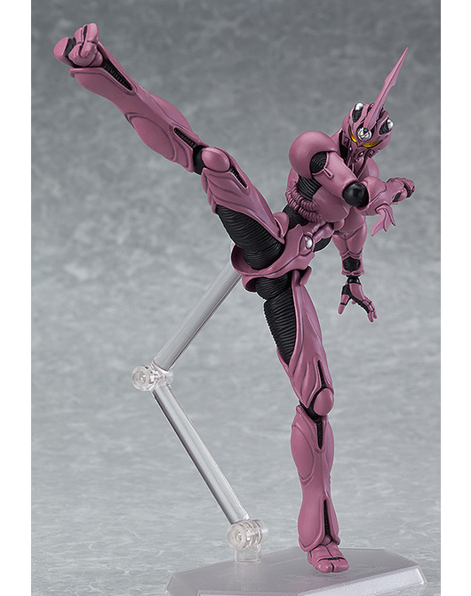 FemaleGuyverFigmaPinkB.jpg