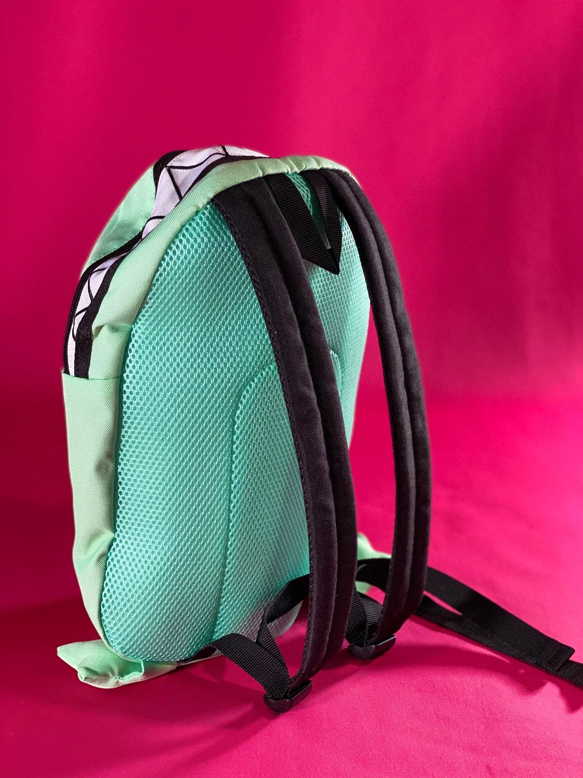 C74A88CF-6FCB-4F15-AEFB-F7CA985BE3F9