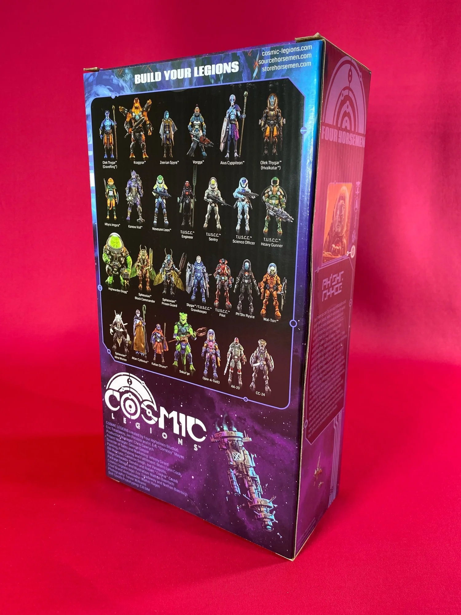 cosmic legions 4点セット Cosmic Legions: The New Shadow Circle Figure by Four Horsemen