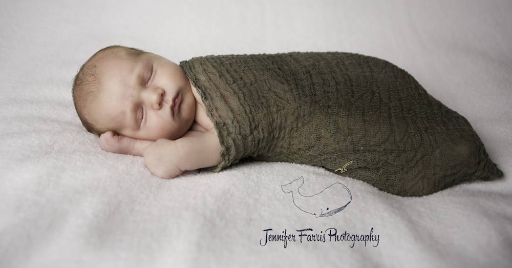 Newborn Photo Session | Jennifer Farris Photography | as seen on GiggleHearts.com 