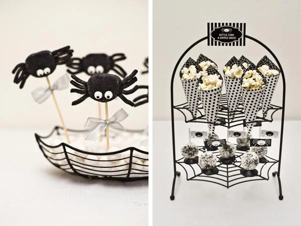 Itsy Bitsy Spider Halloween Dessert Display / as seen on www.GiggleHearts.com
