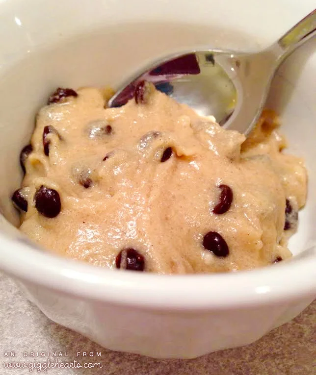 Gluten Free Edible Chocolate Chip Cookie Dough / Find the Recipe at www.gigglehearts.com