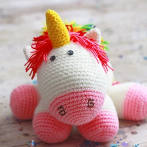 A Unique Unicorn Centerpiece Idea for Kids Parties