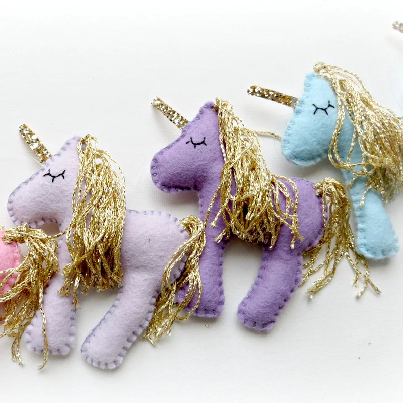 Pretty Pastel Unicorn Garland with golded mane and tails