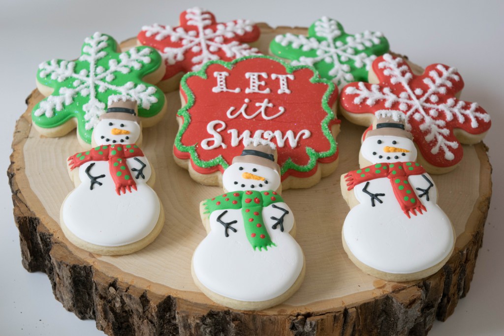 let-it-snow-dessert-table-cookies.jpg