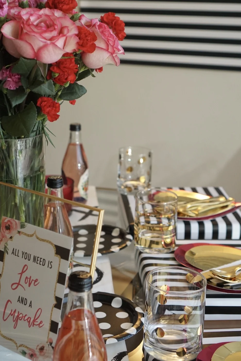 galentines-day-party-tablescape.jpg