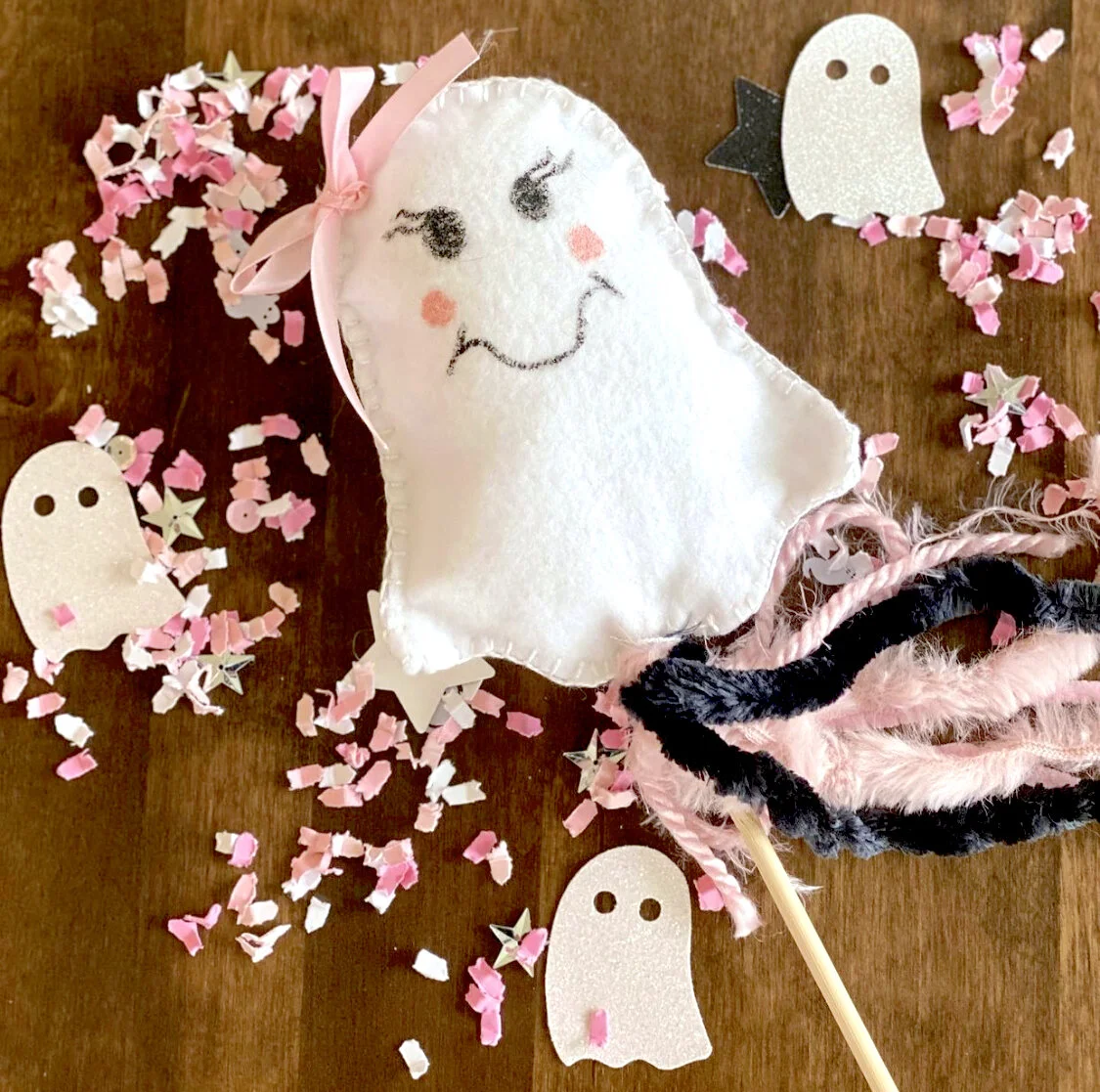 Easy DIY Ghost Wand for the Ghouls That Just Wanna Have Fun