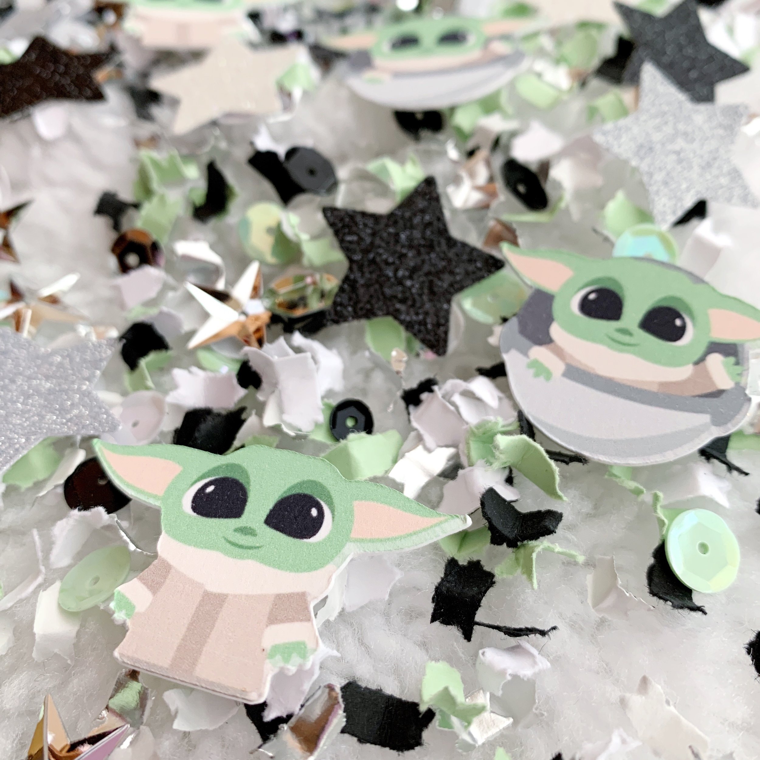 baby-yoda-confetti-2.jpg