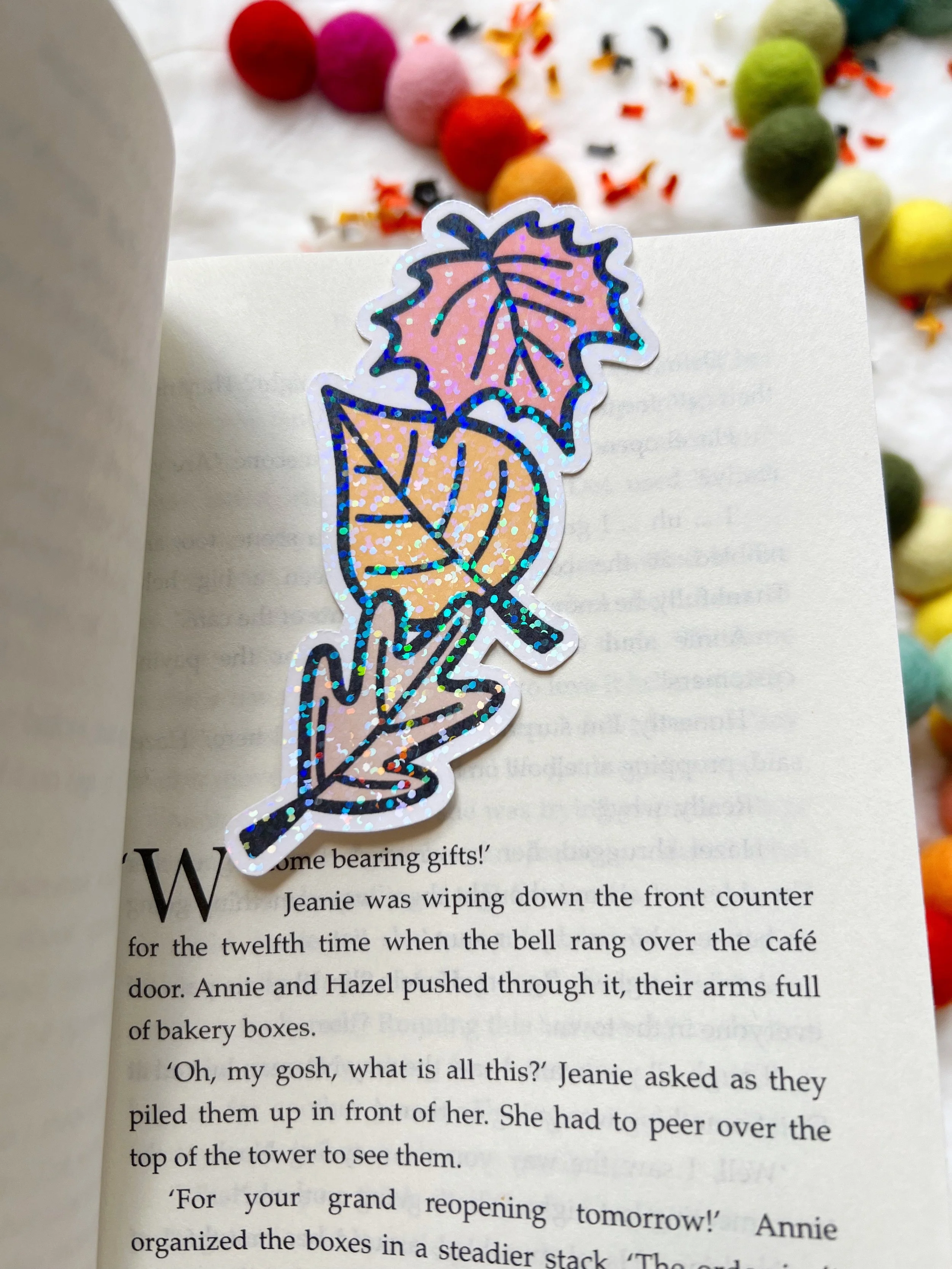 fall-leaves-glitter-bookmark-festive-fetti-2.jpeg